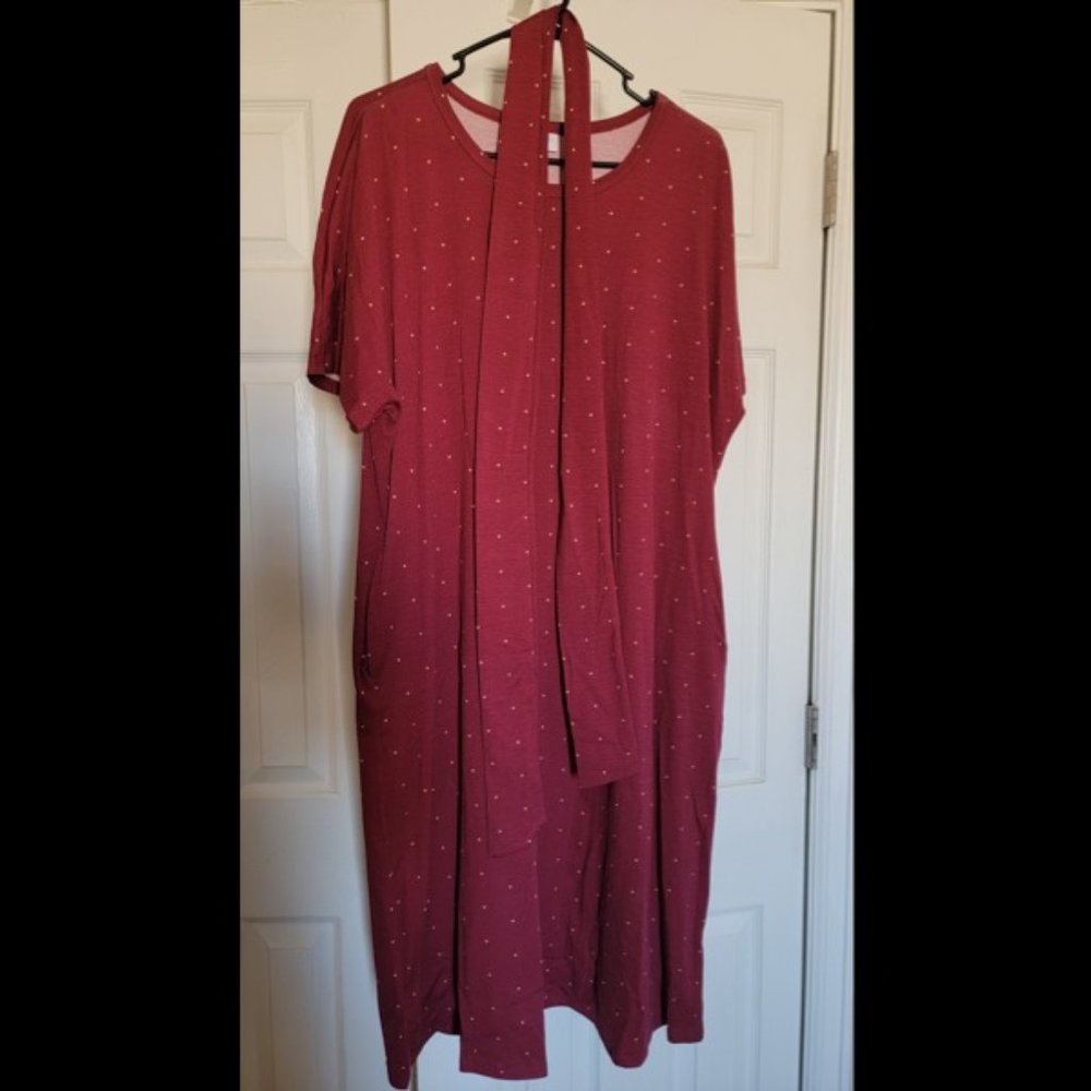 LulaRoe 2XL Marly Dress - Maroon w/ Gold dots